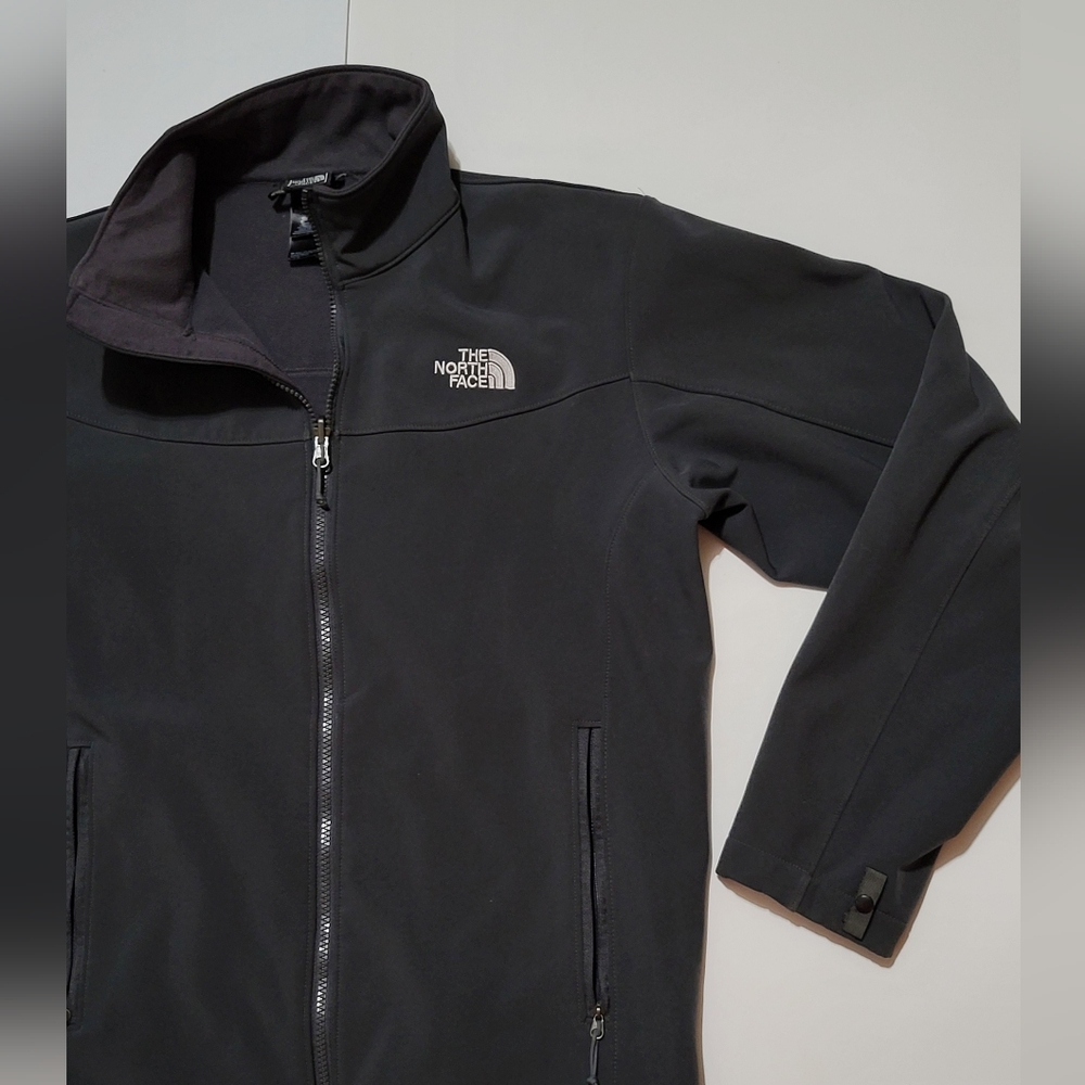 The north face jacket - Picture 2 of 4